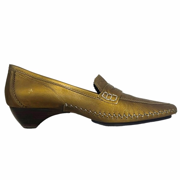 PETRA Donald J Pliner Bronze Metallic Leather Slip On Heeled Loafer - Picture 5 of 12